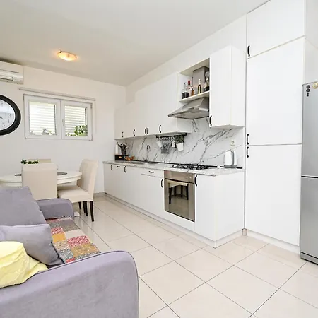 Amarena 023 Apartman