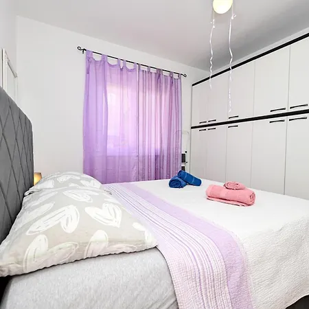 Appartement Amarena 023 *